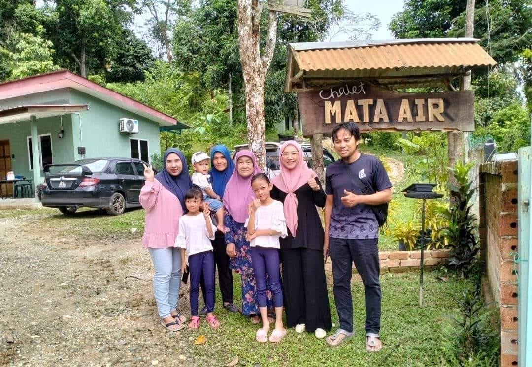 Chalet Mata Air berhampiran Pusat Rekreasi Air Panas, Ulu Legong, Baling Kedah.