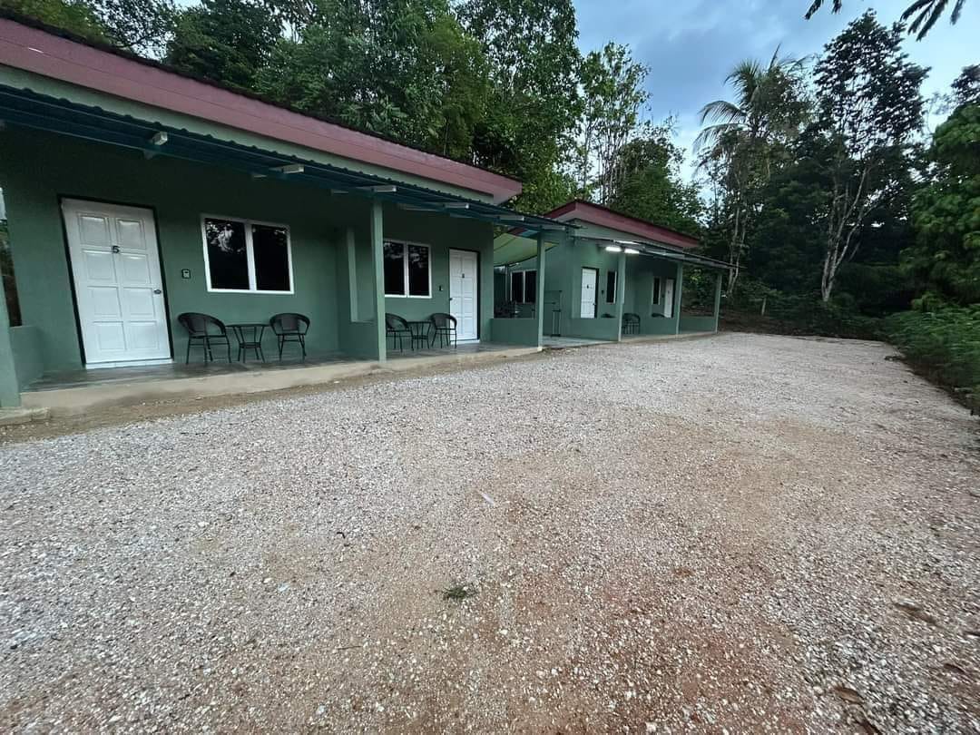 Chalet Mata Air berhampiran Pusat Rekreasi Air Panas, Ulu Legong, Baling Kedah.